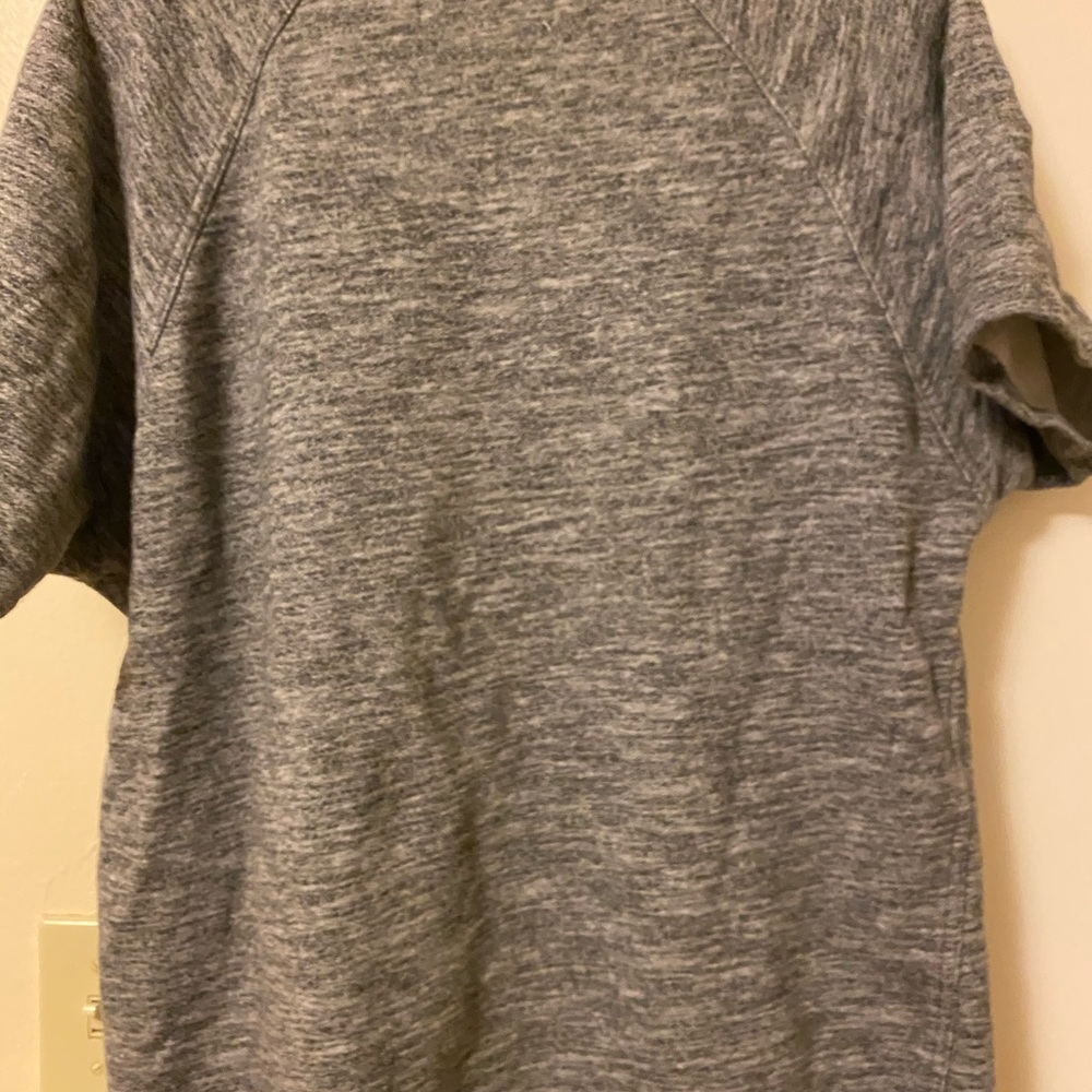Everlane short sleeve sweatshirt - Picture 5 of 7